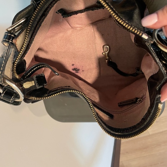 Black Patten Leather Dooney and Burke handbag - Picture 3 of 6